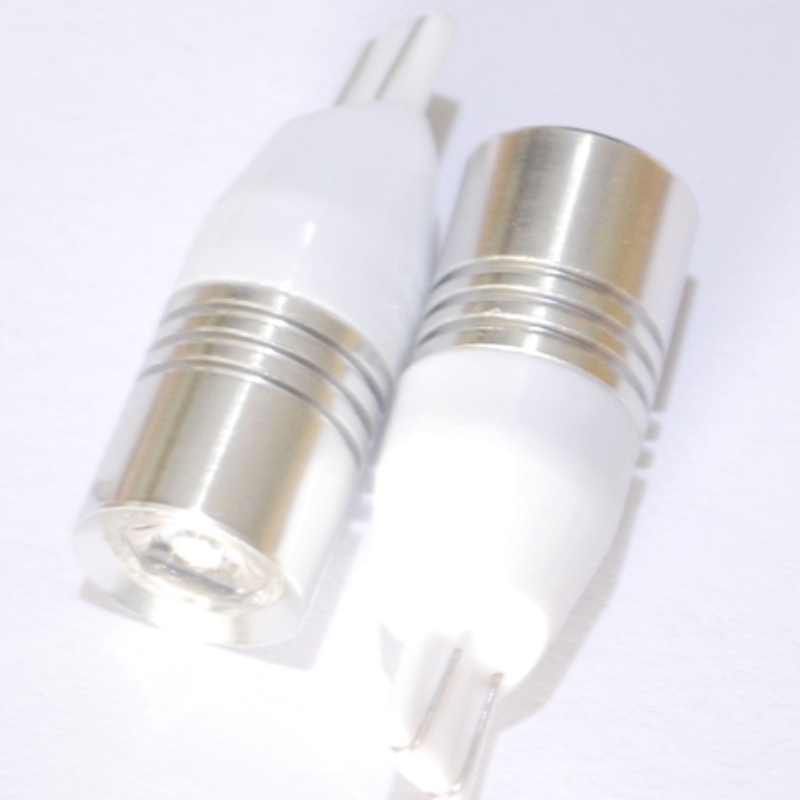 T15 5W CREE autolampepærer